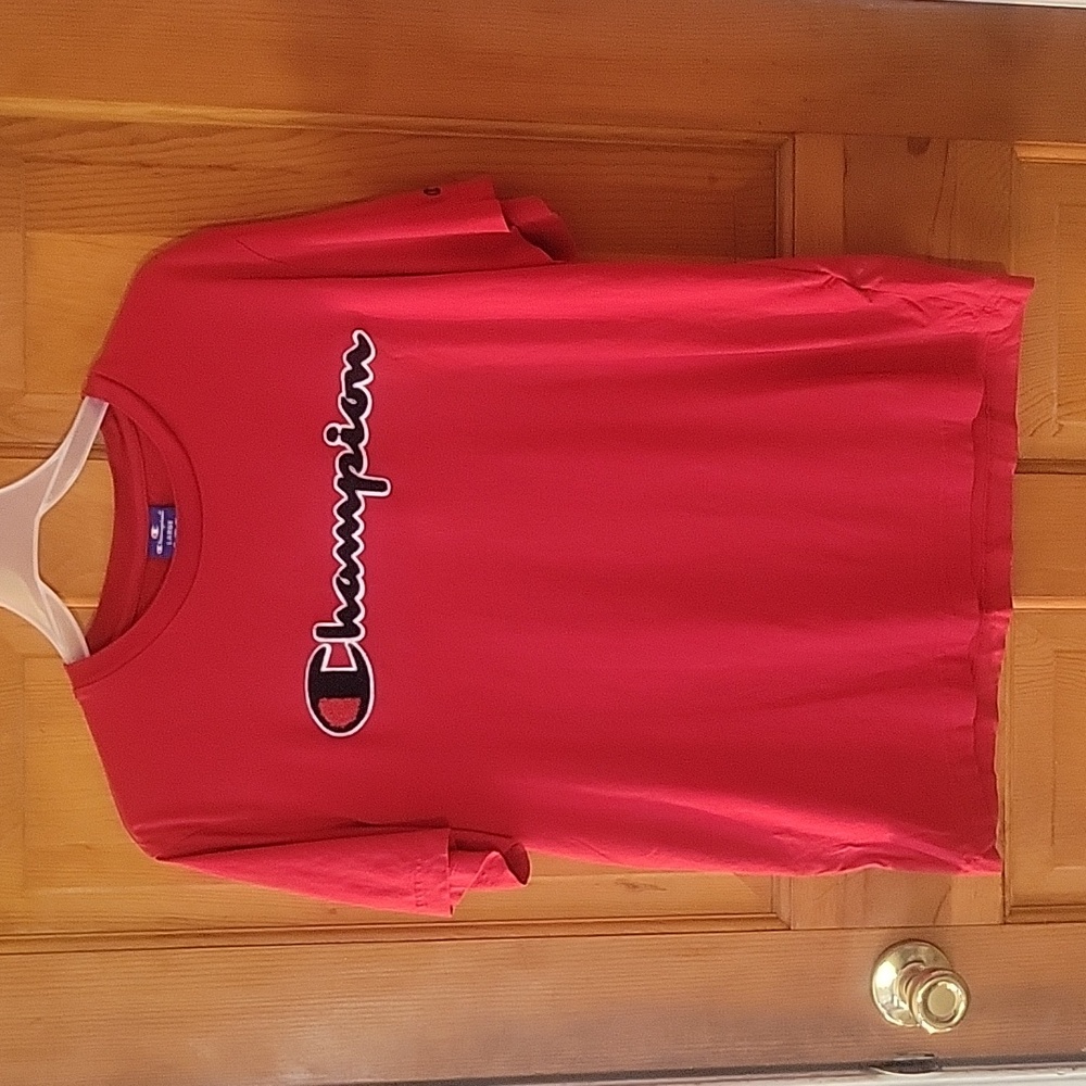 Vintage Red Champion t-shirt sixe large.